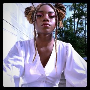 Meet your Posher, Celeste